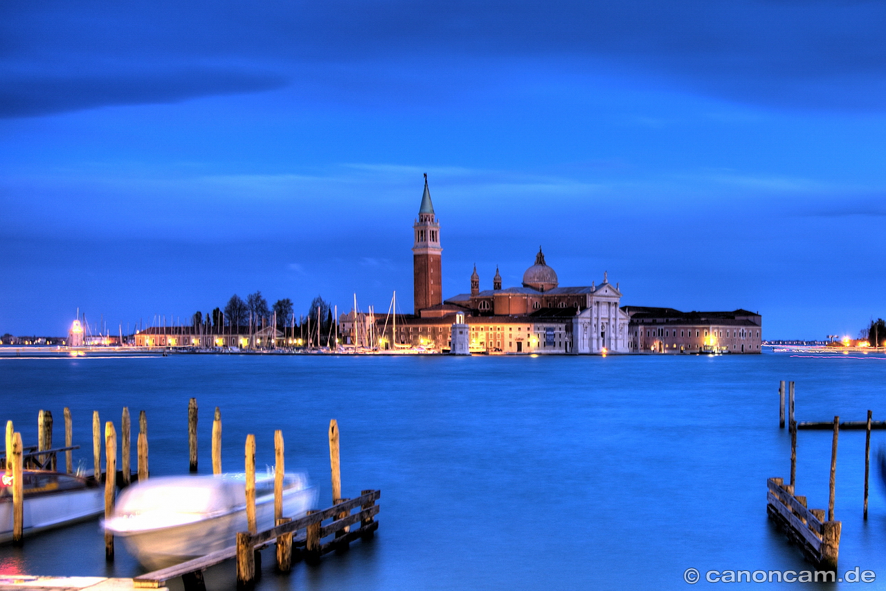 Venedig - San Giorgio Maggiore in der blauen Stunde - HDR