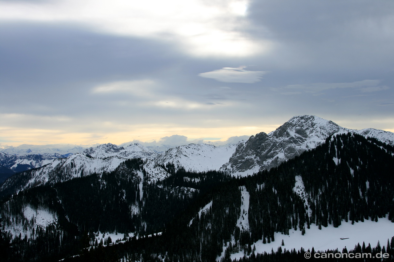 Blick in das winterliche Karwendel-Gebirge