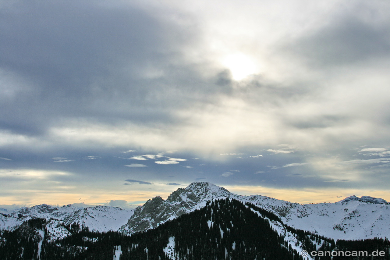 Blick in das winterliche Karwendel-Gebirge