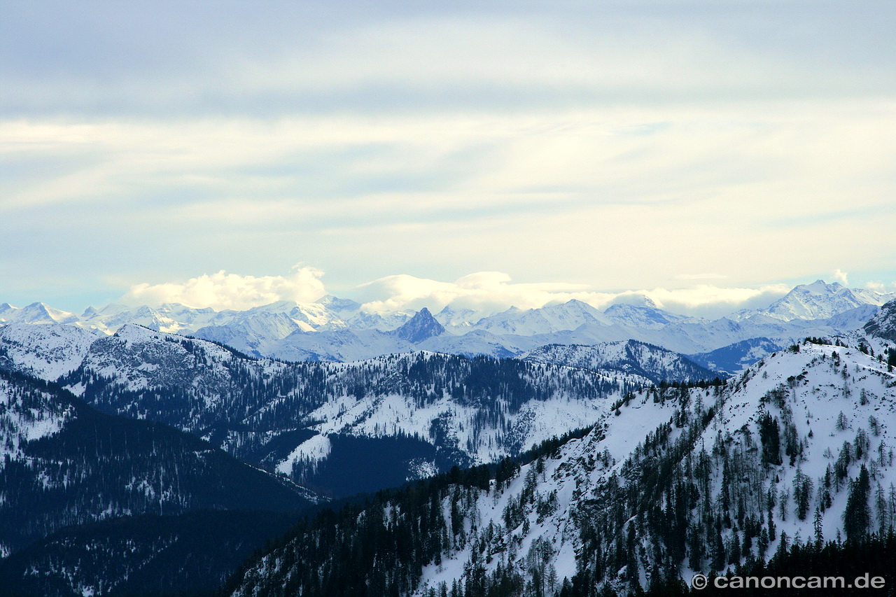 Blick in das winterliche Karwendel-Gebirge